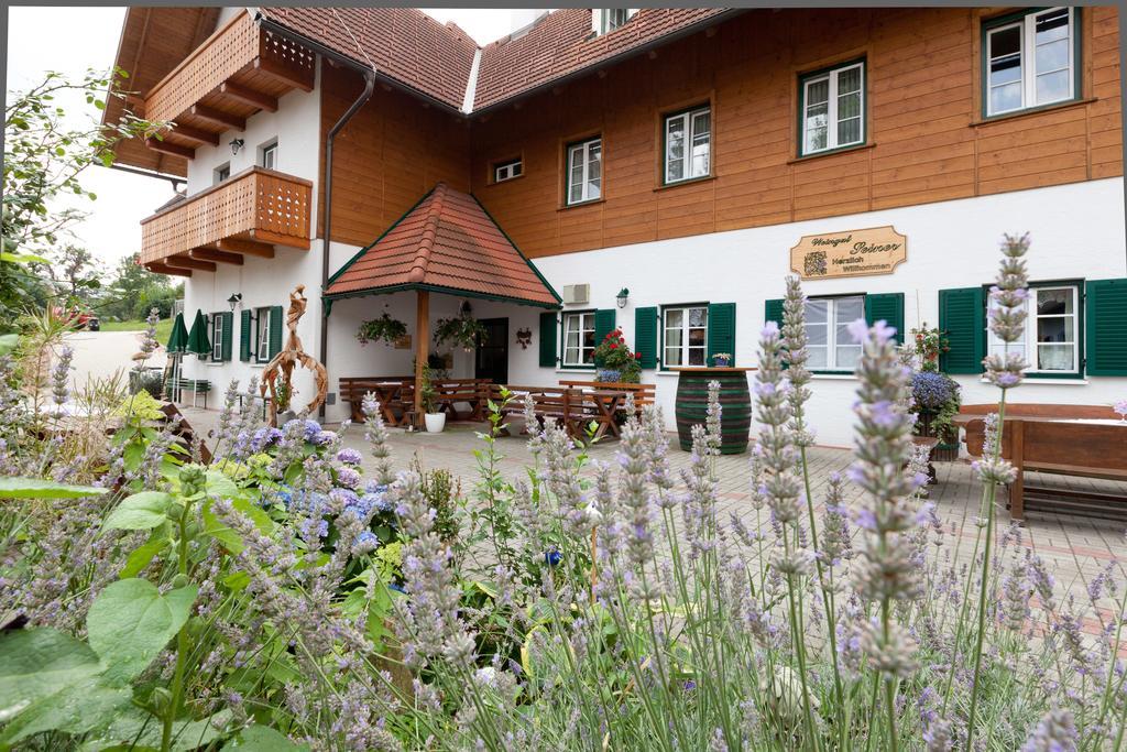 Weingut Seiner Vlg. Kraxner Villa Greisdorf Екстериор снимка