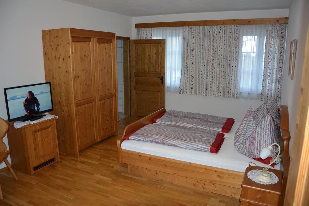 Weingut Seiner Vlg. Kraxner Villa Greisdorf Екстериор снимка