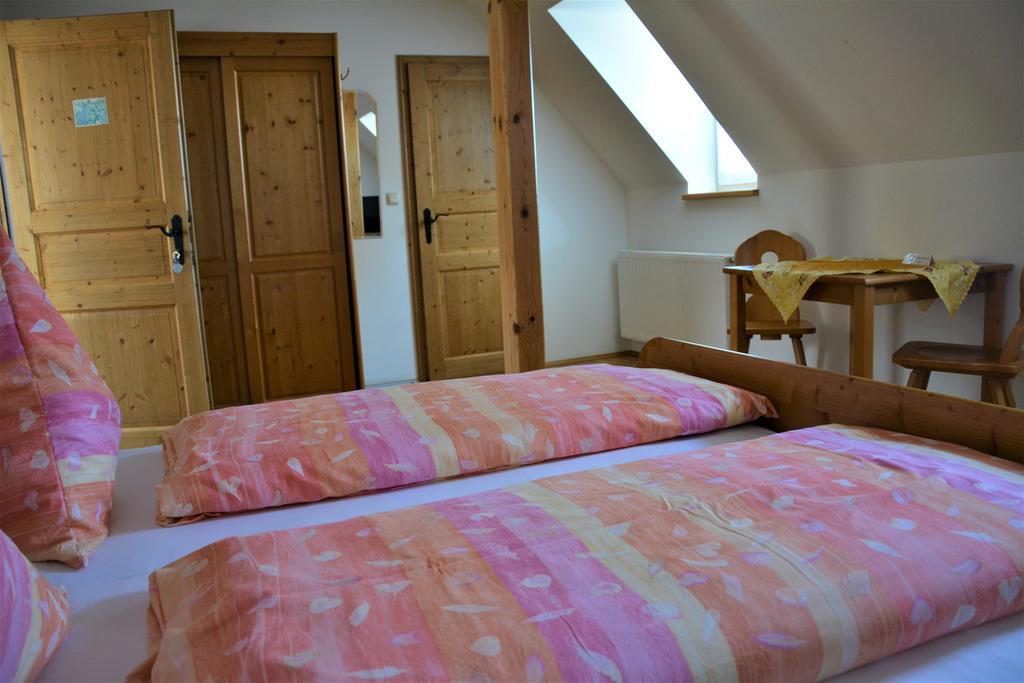 Weingut Seiner Vlg. Kraxner Villa Greisdorf Екстериор снимка